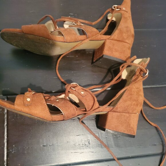 DESIGN LAB Suede gold stud lace up sandals block HP by Lord & Taylor - Picture 4 of 5